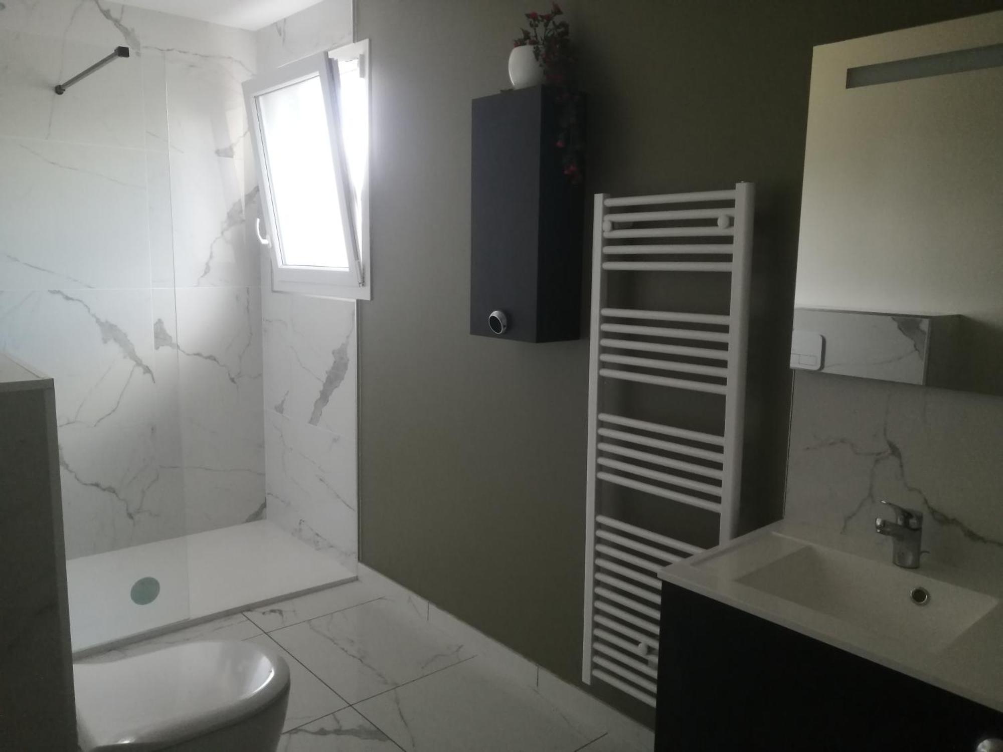Chambre Privee Dans Une Maison Familiale Charmes  Exterior foto